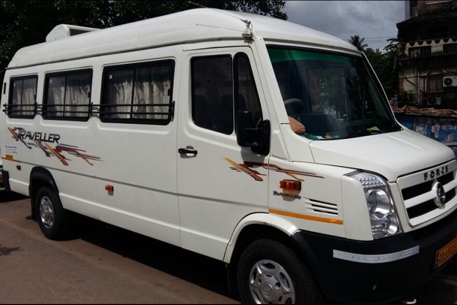 Luxury Tempo Traveller in Lucknow